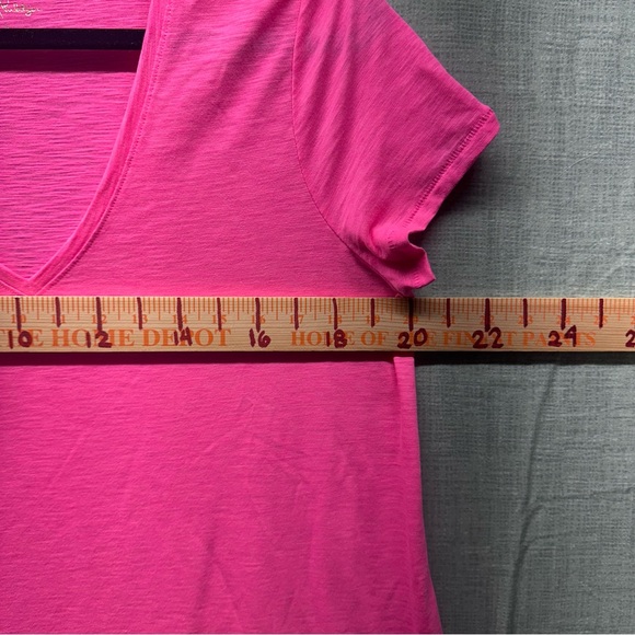 Lilly Pulitzer Etta V-Neck T-Shirt Top Pink Slub Cotton Short Sleeve Size Large - Picture 5 of 7